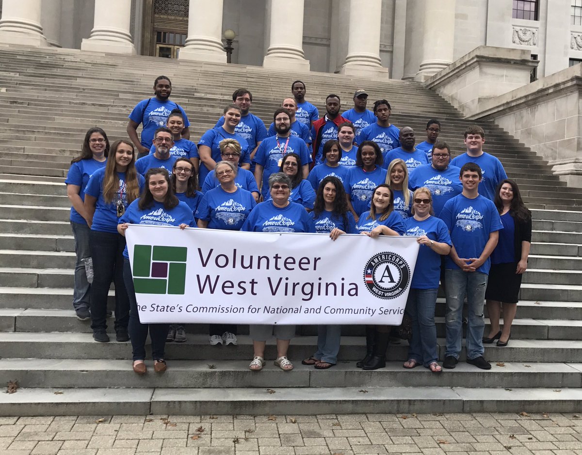 TheEduAlliance's tweet photo. We are excited to welcome the 2017 class of AmeriCorps on the Frontline members! Today, these members took the oath to get things done for America and for West Virginia. Our 35 members will mentor more than 900 students in 10 West Virginia counties. #AmeriDay https://t.co/EmXKgeWMVx