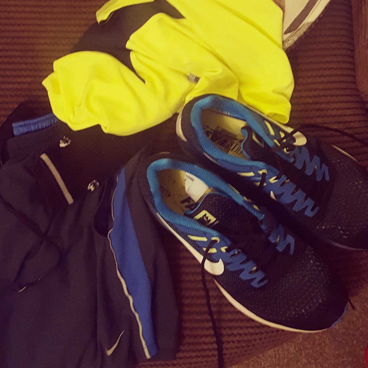 kieranasmith's tweet image. Joining the club - ready for #6amrun Got to be half marathon fit in a week @beckenhamhalf @UKRunChat