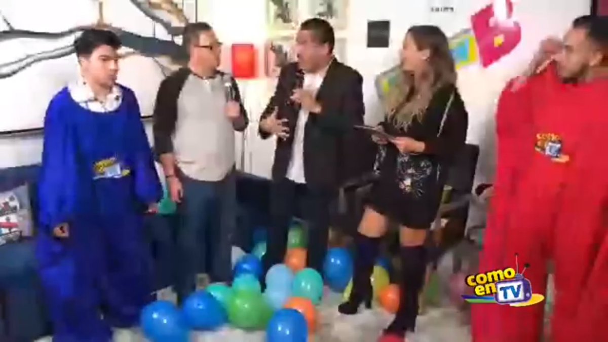 Bezares_fans's tweet photo. #FollowB El programa de hoy @BrendaBezares @mario_bezares clic👉https://t.co/cVMfmsDdZL #ComoEnTv #MuyBuenPrograma No se lo pierdan 😊 https://t.co/cC7JntD8pN