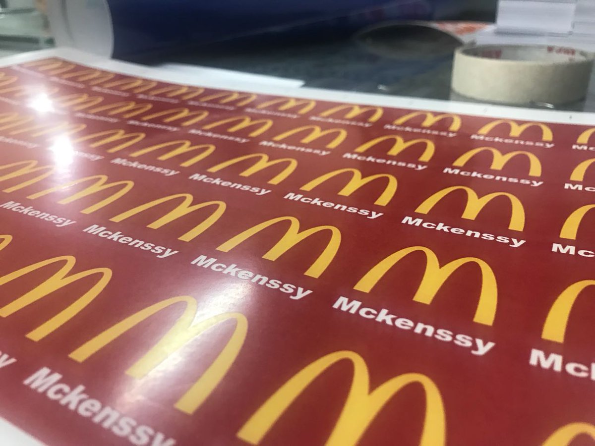 Sigan en Instagram a Gino Bonatti. Mañana explota Cayo Makenssy Noche Mckenssy con recepción Mc Donalds. Juevescayo