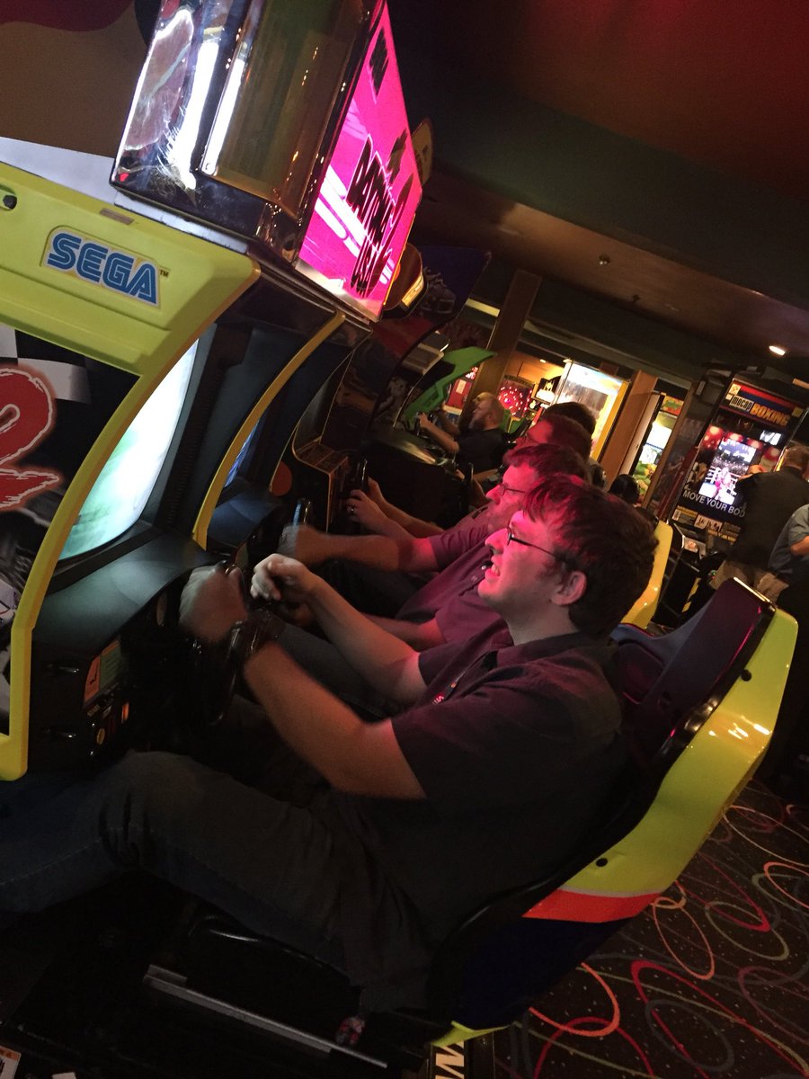 MOREbyMOREnet's tweet photo. Arcade night at #MOREnet2017 https://t.co/Uwwju2pktd