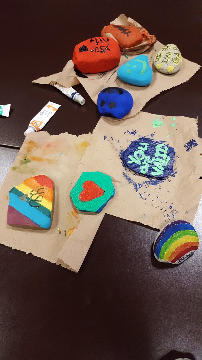 ysunity's tweet photo. painting messages to spread around #ysu! #comingoutweek #ysunity https://t.co/KaULzMYwPP