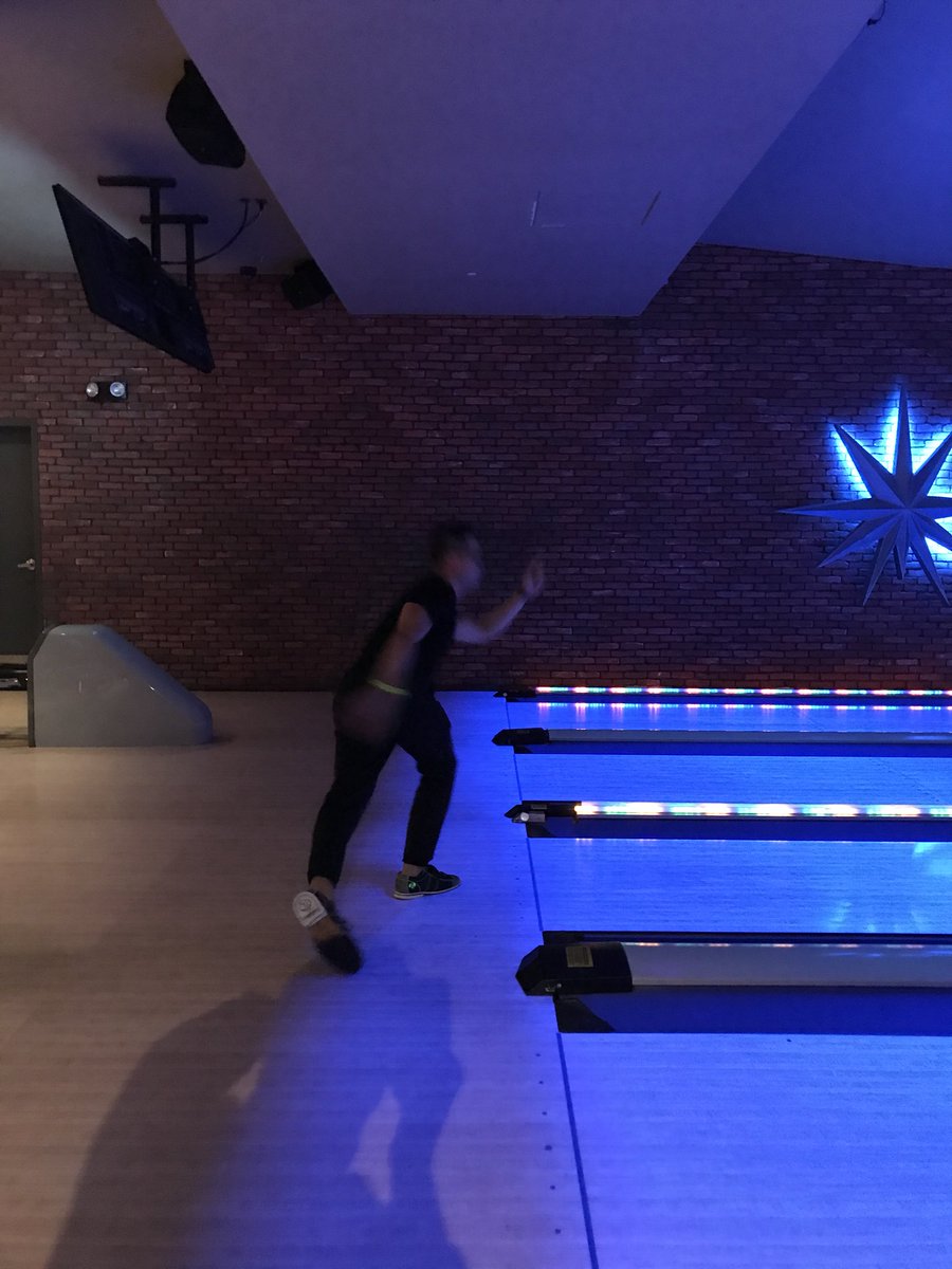 EnglerDr's tweet photo. Fellows @OurHospitals take on the many adaptive challenges of bowling #luckystrike @siegelmd #essentialfellows https://t.co/WVFUb7mAnf