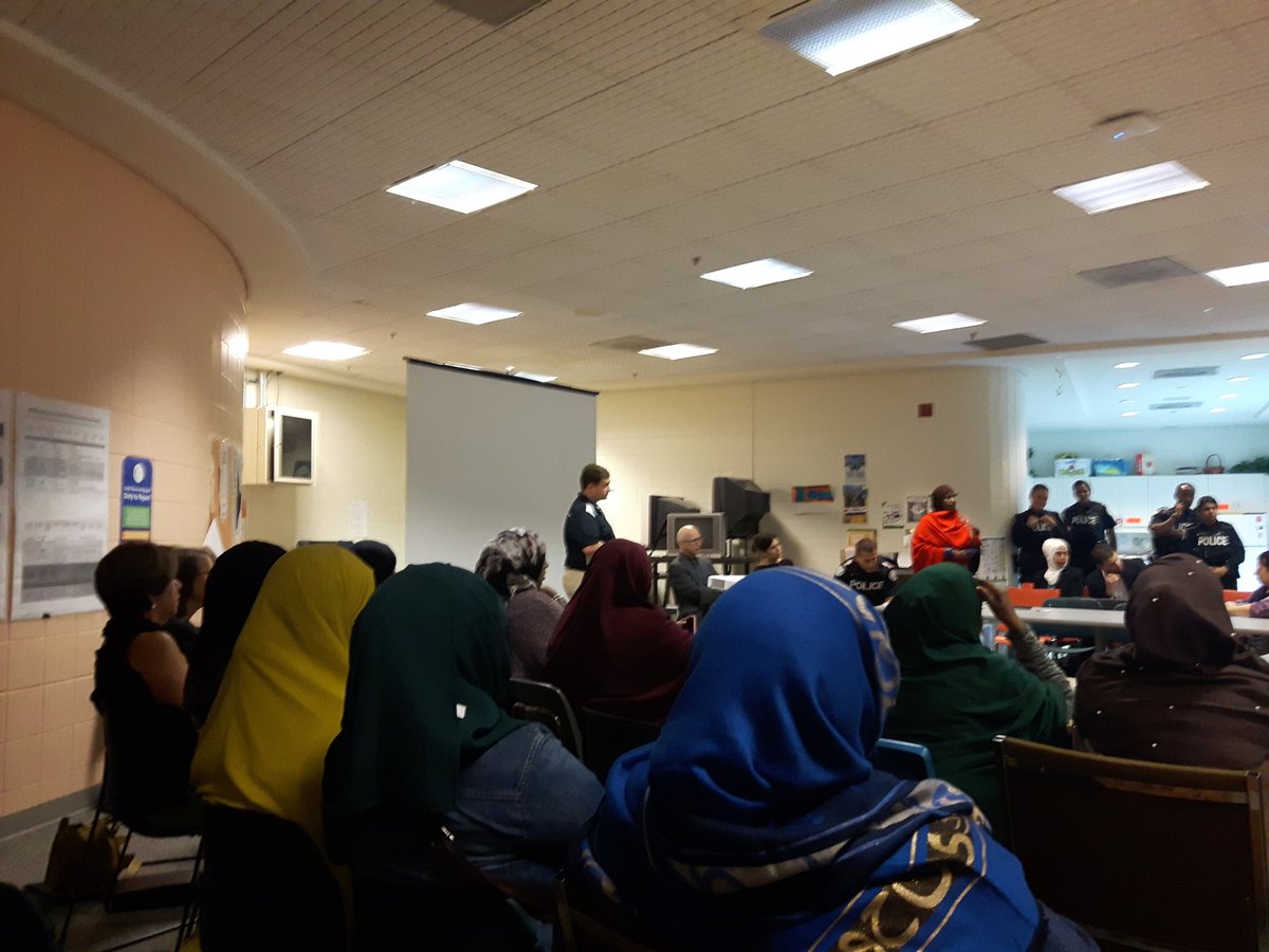 SPLC_Community's tweet photo. Parent Council meeting @kingsviewvjs with@MichaelFordTO and @TorontoPolice .Discussion on the safety and prevention. https://t.co/bH1HXYKztv