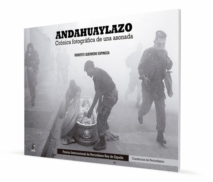 PODERPeru's tweet photo. Recomendación del mes: Andahuaylazo. Crónica fotográfica de una asonada  ►https://t.co/zx3zz8ljy8 https://t.co/XhhUC2Da44