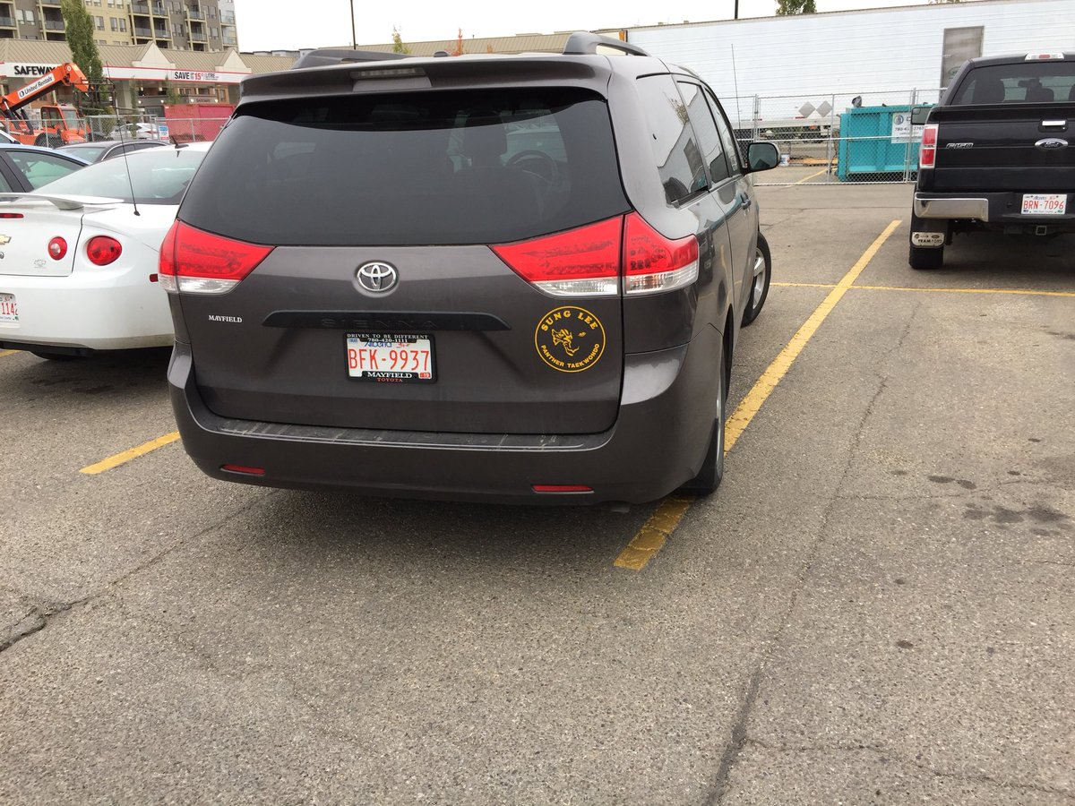 2012GSA's tweet image. Obviously his martial arts training doesn’t translate to great parking @DBagParkingYEG