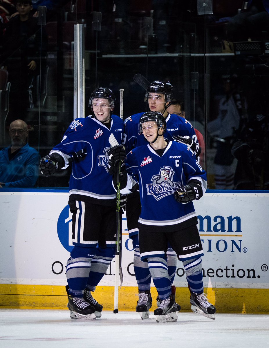 Huge win for the Royals last night over the Americans! 🚨 
We go again tonight 📸
<a href="/victoriaroyals/">Victoria Royals</a> <a href="/victoriabuzzes/">Victoria Buzz</a> #royalsbuzz