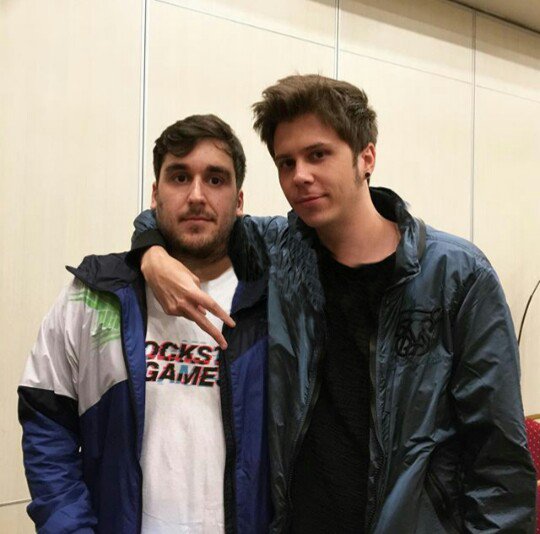 rubiustrokes's tweet photo. le saqué la marca de agua de nada ahre https://t.co/Pc2XMjjG9u