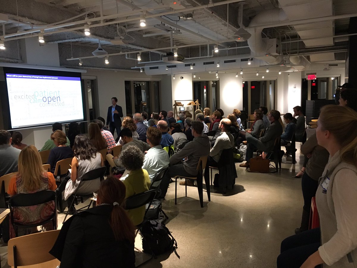 AdamGismondi's tweet photo. Great event (& crowd) for tonight's @CivicSeries with @jasonjjay! #hubweek17 https://t.co/y9WlRYCQdA