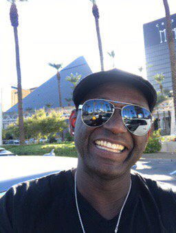 SeanECooper's tweet photo. #Luxor #VegasStrong https://t.co/FahOrsXs7K