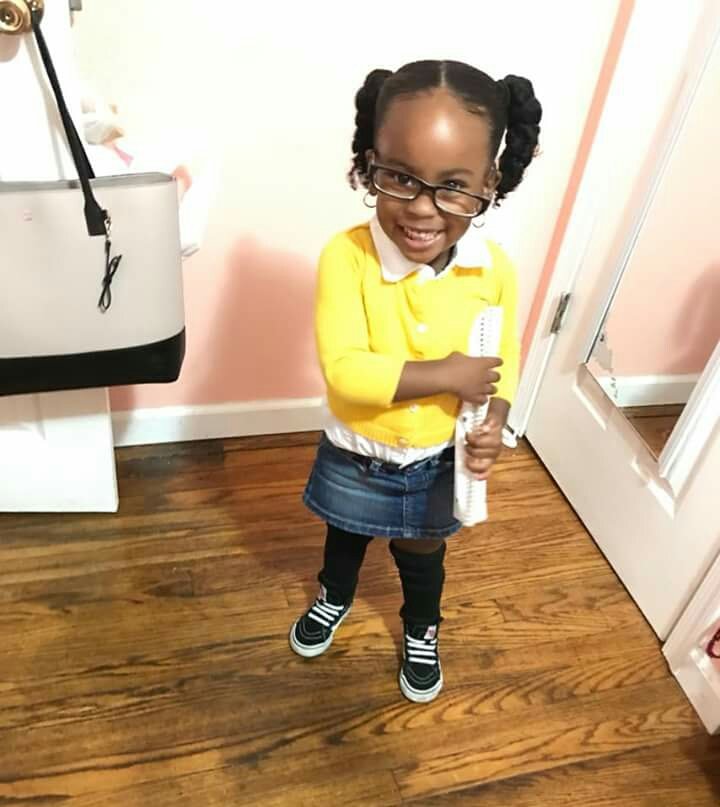 BinfluencedLive's tweet photo. #SpiritWeek16 age1 #celebrity #tupac #AllEyesOnMe #spiritweek17 age2 #NickiMinaj #bookwormtuesday #princessparker #publicist #talentagents https://t.co/1aIiEGLHFJ