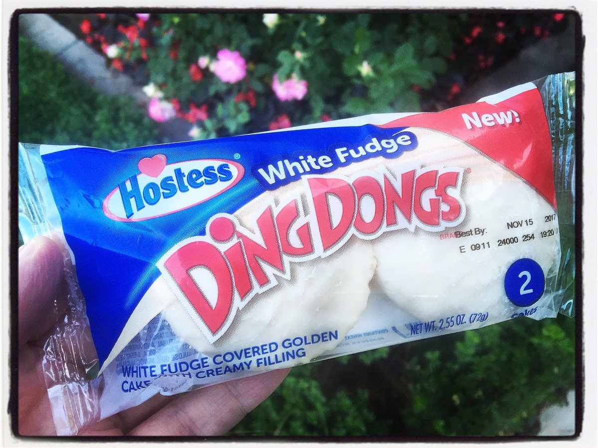 BradEYoung's tweet photo. Needed to refuel my creativity &amp; this definitely gave me #PuppyPower! SOOO GOOOOD! @Hostess_Snacks #Hostess you've done it again! #love #NEW https://t.co/WoqdIGow5C