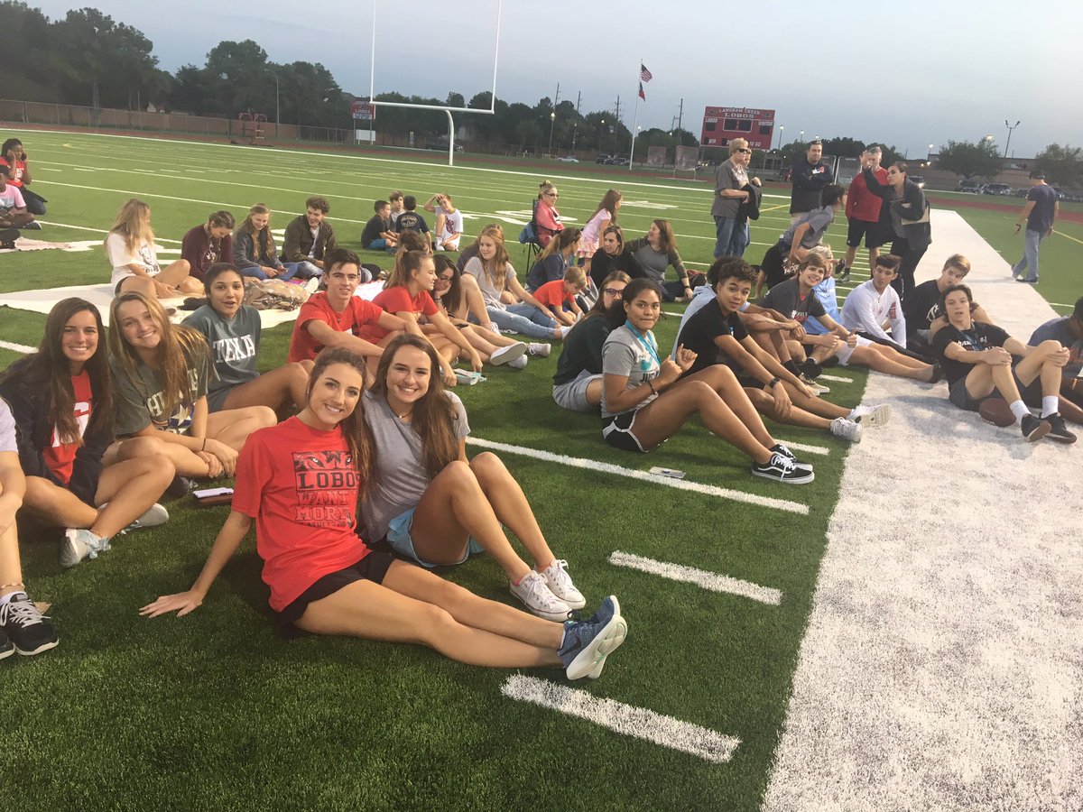 coachelli's tweet photo. Fields of Faith @ LC!!
#FCA #DJoverflow https://t.co/RQvZsZ9toT