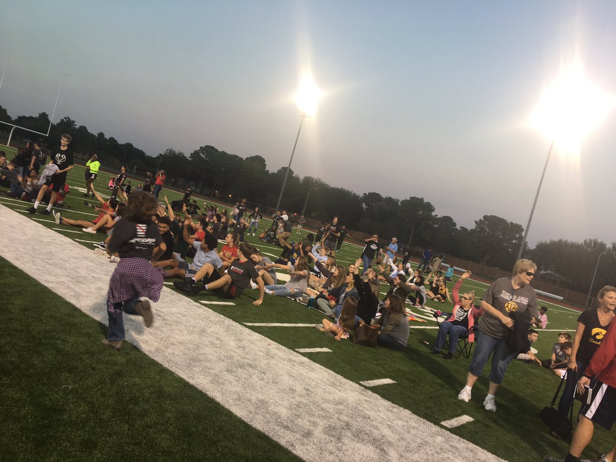 coachelli's tweet photo. Fields of Faith @ LC!!
#FCA #DJoverflow https://t.co/RQvZsZ9toT