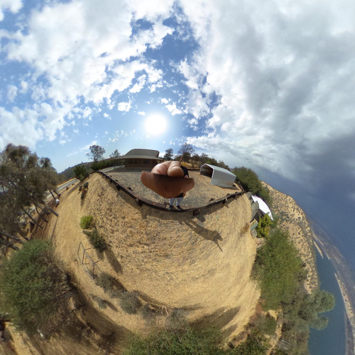 FOESAD5150's tweet photo. #calmbeforethestorm #dualsky #sunny #stormy #tinyplanet #stereographic @theta_official @ricoh #lifein360 #sikystatus #DetritusProd #1620 https://t.co/EACrJ8swyn