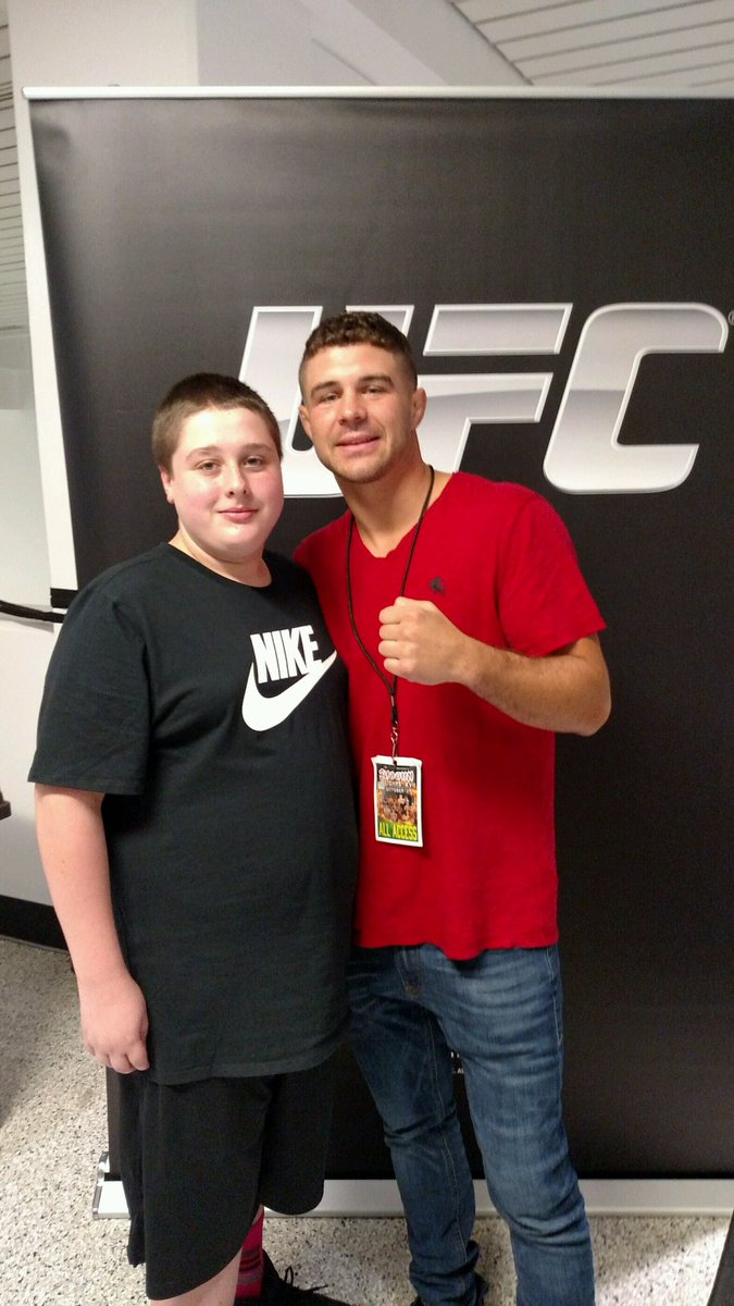 FightCollect tweet picture