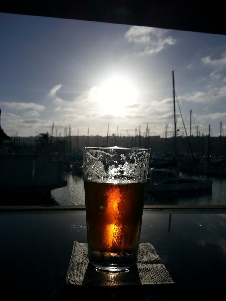Satchwood's tweet photo. Cheers from Shelter Island San Diego! https://t.co/DAD7C6Vh5y