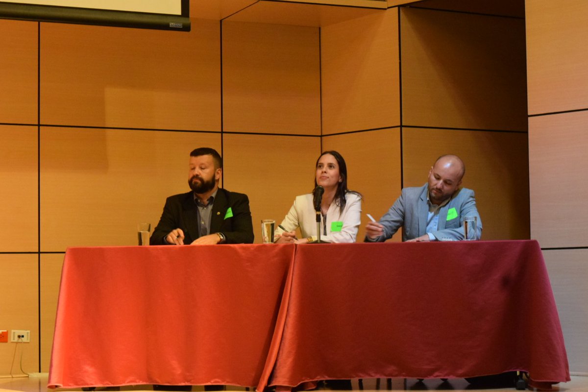 camaraaburrasur's tweet photo. Jurado del #NetMeSur @sara_correal de @Conconcreto / David Osorio de @capitaliaCO / John Salazar de @muebleriaunida https://t.co/ltiMPS9yvY