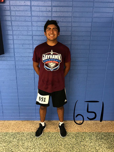 DoyleDillow's tweet photo. 2020 5'10" Derek Ramos North Platte HS North Platte, NE wingspan:71" reach:88" GPA:3.8 College Major:N/A @ct_ramos24 @NPdawghoops @NPT_Derek @NPT_Sports @HastingsMBB @NPCCKnights @NJC_Athletics @CoachCCCNE #gooddefender #fastandfurious #canplay https://t.co/6hUw1tz4tj