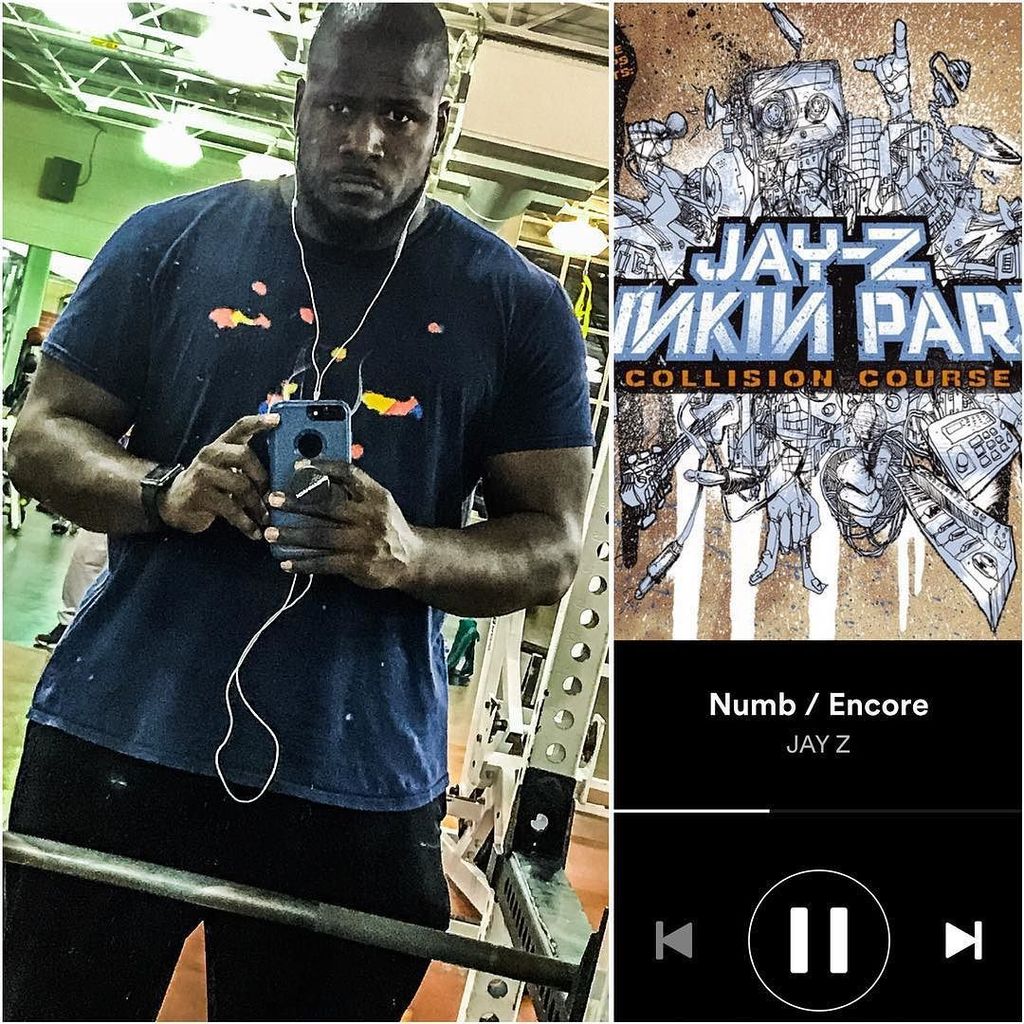DeejayKnight's tweet photo. #BeastMode for the day is done. Hour on the bike, chest, shoulders &amp; stretching. Back into WarFrame after a shower!
#GetLeanIn2017 https://t.co/IZws82N2ma