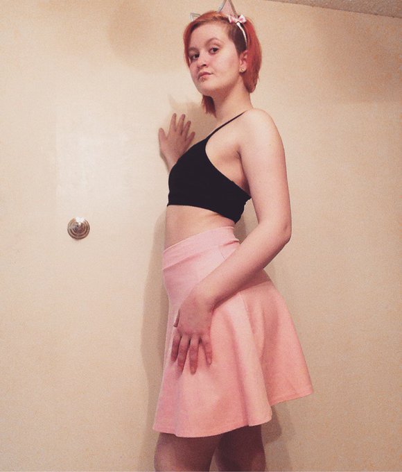 💕 Feeling cute 💕 https://t.co/IAEYeZAWKL<a href="/tag/onlyfans"class="tags"><span>#onlyfans</span></a>