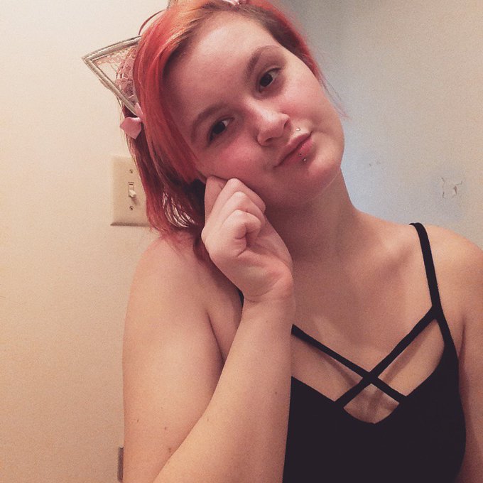 💕 Feeling cute 💕 https://t.co/IAEYeZAWKL<a href="/tag/lovense"class="tags"><span>#lovense</span></a>
