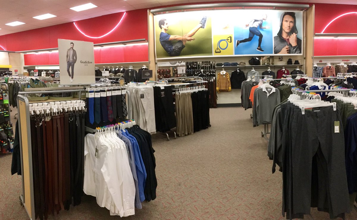 Introducing shoes and accessories into the men's floorpad! #goodfellow #nomorebasicsonthewall #itcanbedone @ColonJosian <a href="/JayYezzi/">Jay Yezzi</a>