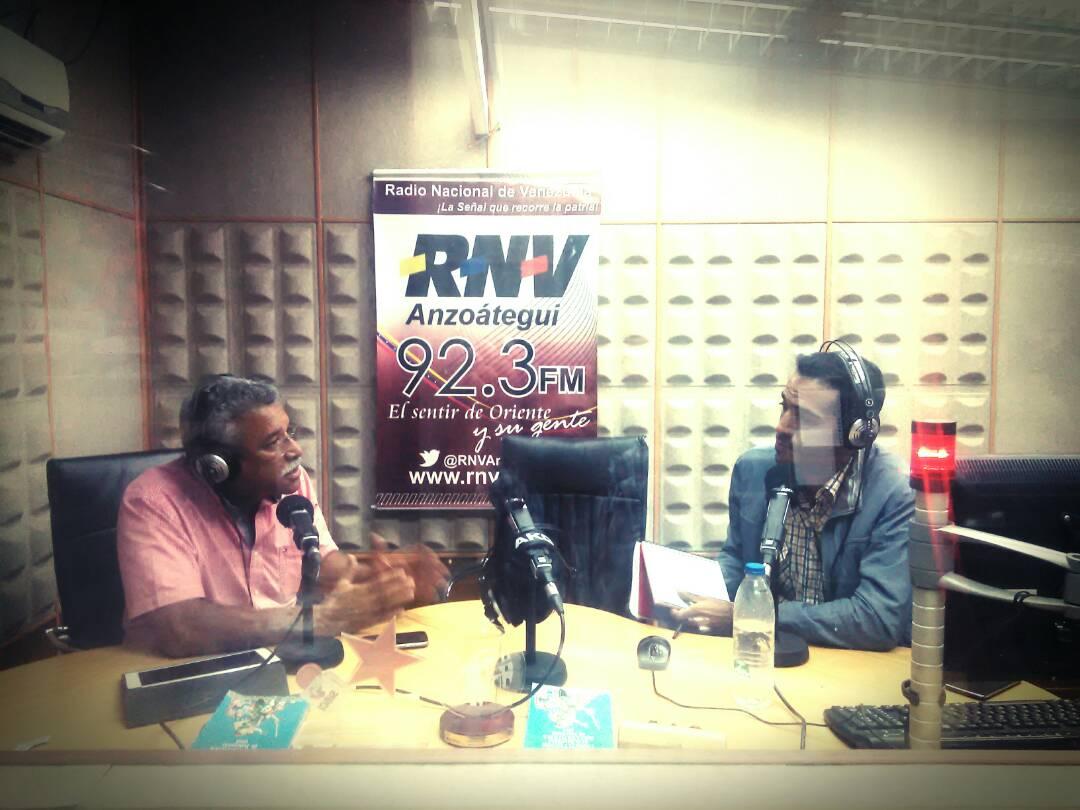 Fuentes2807's tweet photo. #EspecialesRNV conducido hoy @Fuentes2807 por @RNV_Anzoategui  92.3FM con @DiputadoAngelR en los controles @EdgarVibraposi https://t.co/lWQlKyknf1