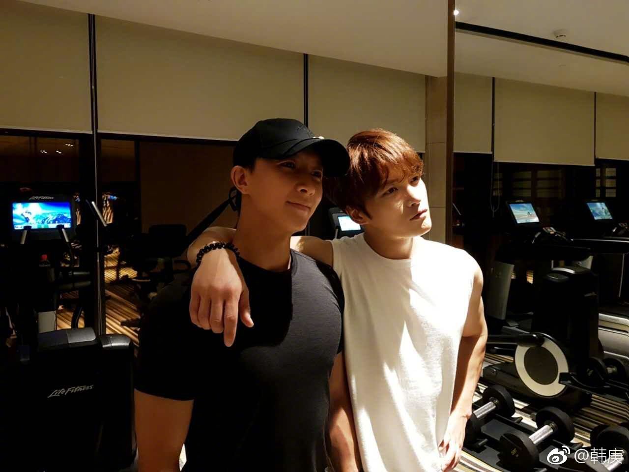 Lazypanda ハンギョンさんって 昔ジェジュンが可愛いすぎて戸惑ったけど ジェジュン からの姿に似合わぬ冗談をきっかけに打ち解けたとか ヒチョルとジェジュンが崖から落ちそうだったらどっちを助けるか聞かれて ヒチョルは自力で崖を登れるから