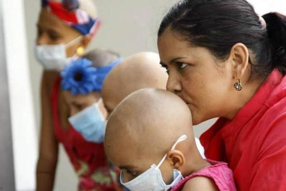 DolarToday's tweet photo. ¡GENOCIDIO MADURISTA! 55.000 pacientes con cáncer ya no cuentan con tratamiento -► https://t.co/2ArMdYmTTY https://t.co/dmO1tWr2hi