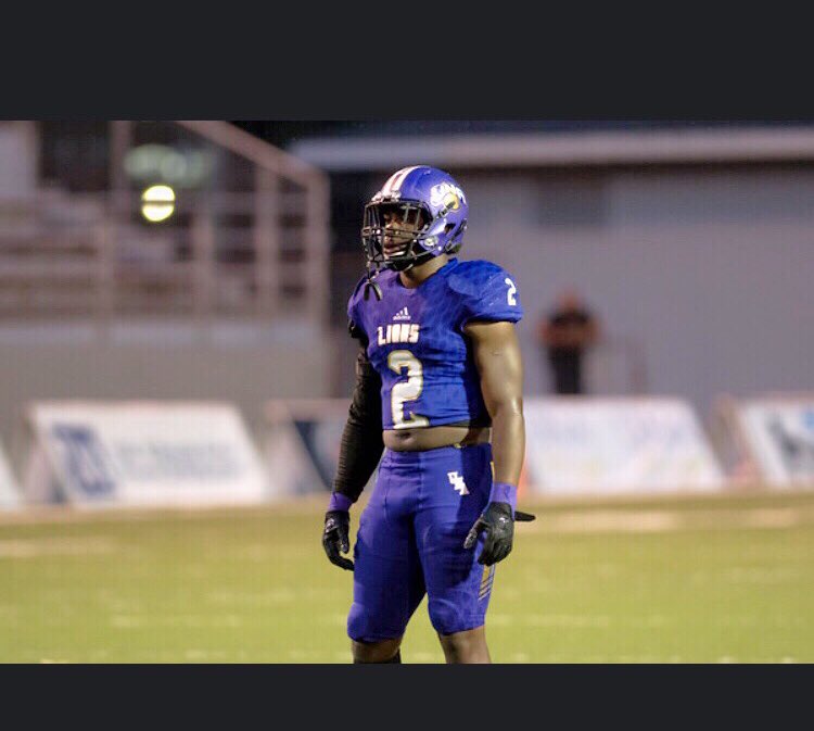 J_Manfo's tweet photo. HARDBODY #2GOLIVE https://t.co/b5I22sG59o