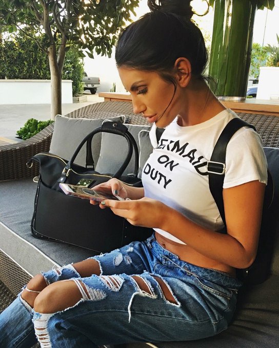 1 pic. when someone tells me to fuck off on social media ???? https://t.co/7FUdsuVQNY