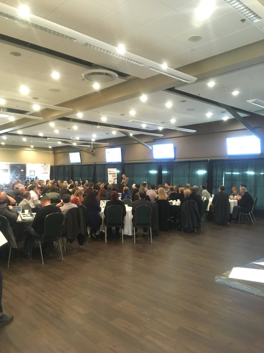 Had a great time @stalbertchamber business lunch today with <a href="/ActivePTWorks/">Active Physio Works</a>. Great speeches from mayoral candidates! #StAlbert