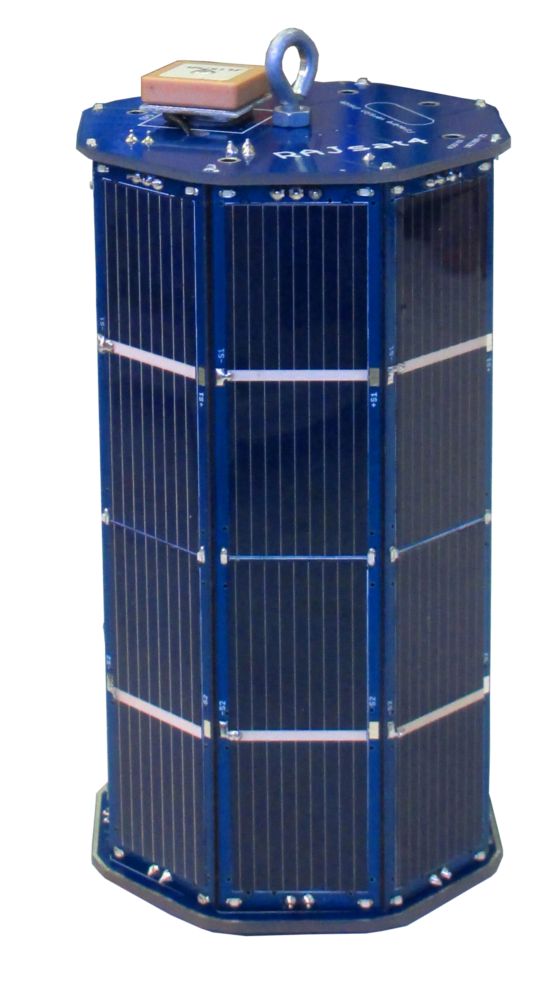chiptronCZ's tweet photo. V @radioklubok1raj se chystá něco velkého... 
Prý to bude mnohem větší projekt než #RAJsat 
https://t.co/z3keYDRxWO https://t.co/AR3QryE9Tz