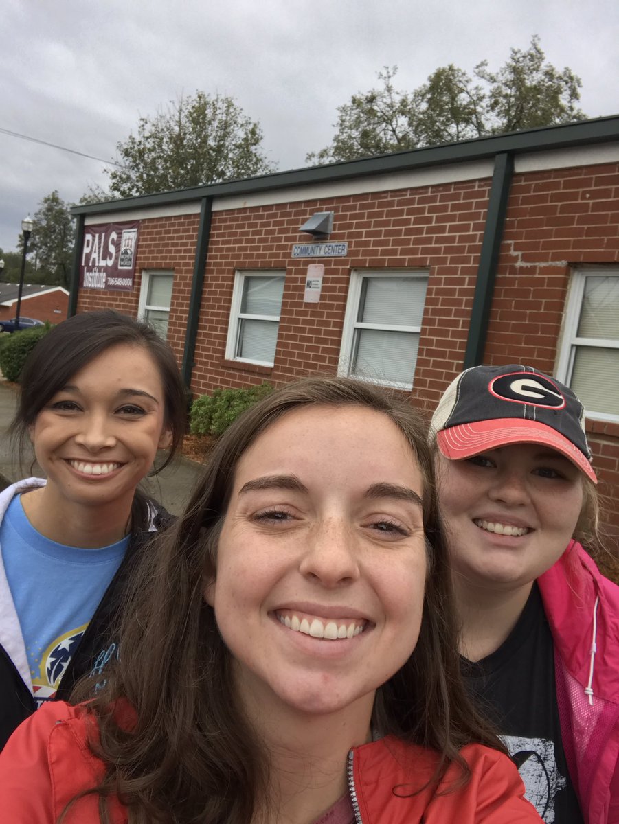 haleyathongbai's tweet photo. The community center offers the community and students a place to gather and host events, tutoring, and clubs #EDMGassets https://t.co/jnDqHcjstw