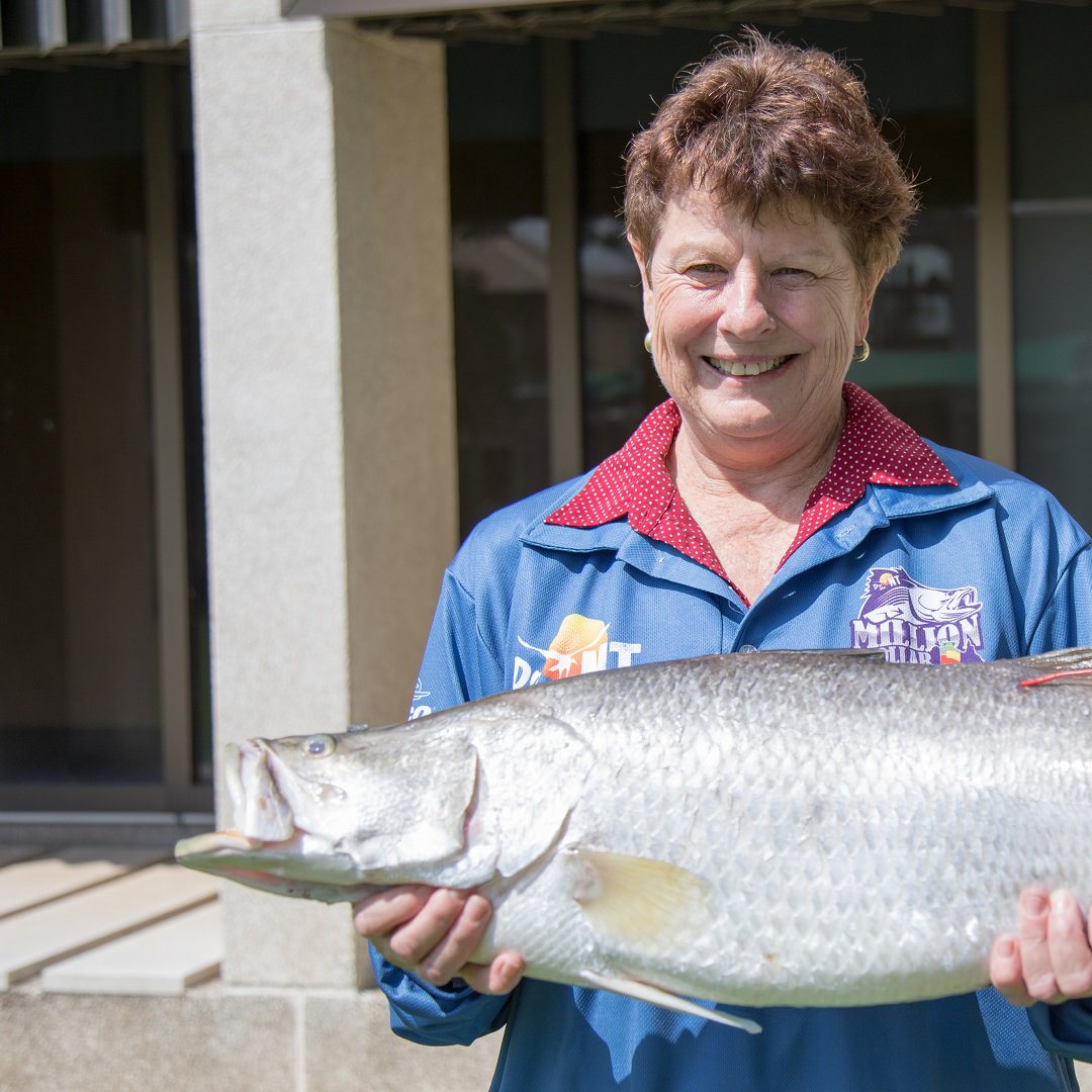Its raining fish in the NT! Sue Swindle, was out taking her grandkids fishing and caught a $10,000 fish! territorydiscoveries.com/million-dollar…