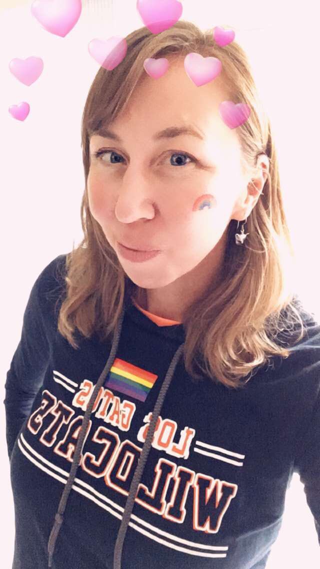 mshesik's tweet photo. What a fantastic National Coming Out Day celebration today at LGHS!!  #golgcats !!!! https://t.co/kscCowxNGr