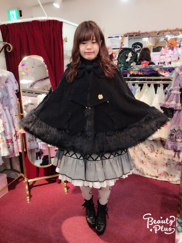 docobuy公式アカウント☆クマ耳マント５点♪ハンドメイド 🐻くまみみリボンマント(黒)🐻 14日発売のくまみみマントさんの黒も
