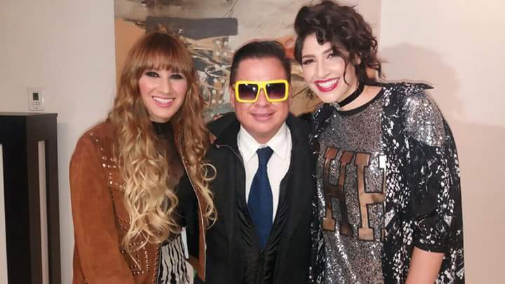 lublancohanna's tweet photo. @haashoficial #ElEventoDigital2017 🎤🎵🎸🎶🎼 https://t.co/mUIkAMmuxW