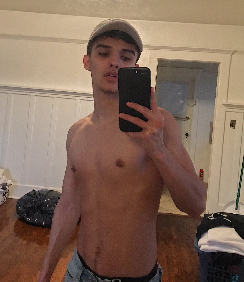 gavanity's tweet photo. I'm back motherfuckers! These motherfuckers I swear they tried to kill ur famous... ur favorite bitch! They tried to fuckin kill me https://t.co/h7ukGy5FNa