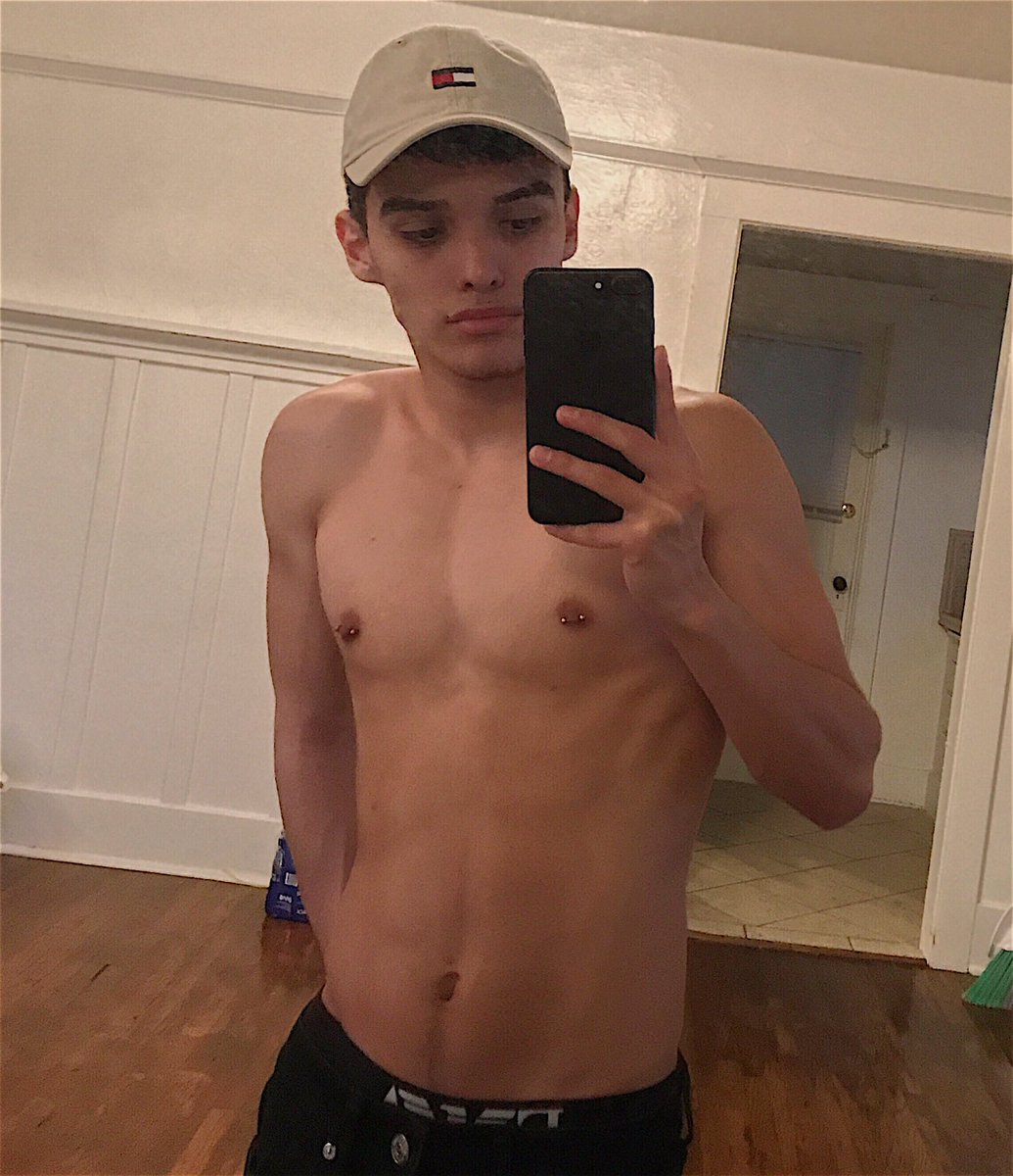 gavanity's tweet photo. I'm back motherfuckers! These motherfuckers I swear they tried to kill ur famous... ur favorite bitch! They tried to fuckin kill me https://t.co/h7ukGy5FNa