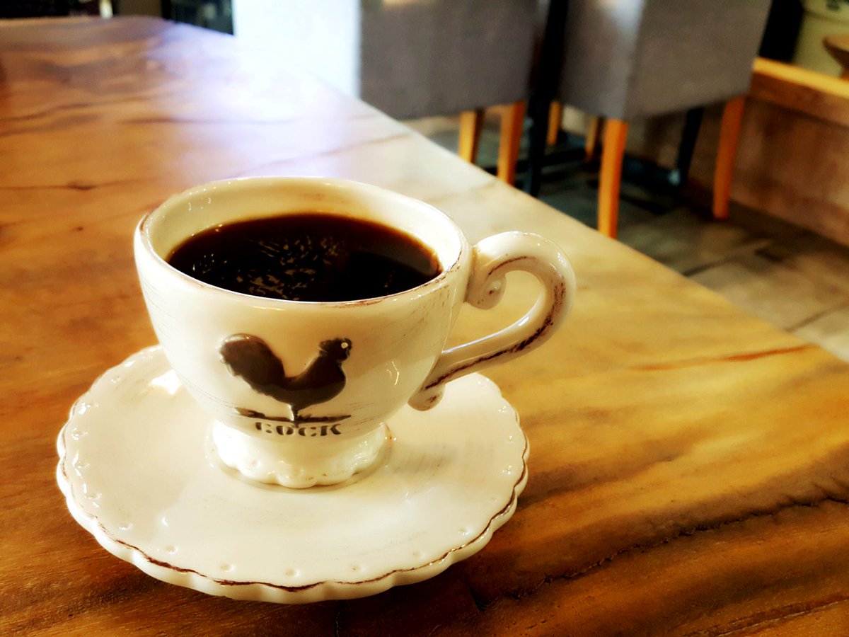 비 오는 거릴 걸었어 너와 걷던 그 길을
눈에 어리는 지난 얘기는 추억일까

그날도 비가 내렸어 나를 떠나가던 날
내리는 비에 너의 마음도 울고 있다면

다시 내게 돌아와줘 기다리는 나에게로
그 언젠가 늦은 듯 뛰어와 미소짓던 모습으로