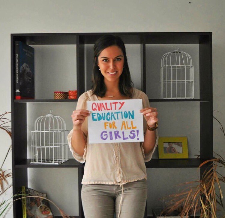 Mariajosediez's tweet photo. #InternationalGirlChildDay #DiaInternacionalDeLaNina #internationaldayofthegirl 🙌👧🏻👊👏 https://t.co/M4KdS3j2rG