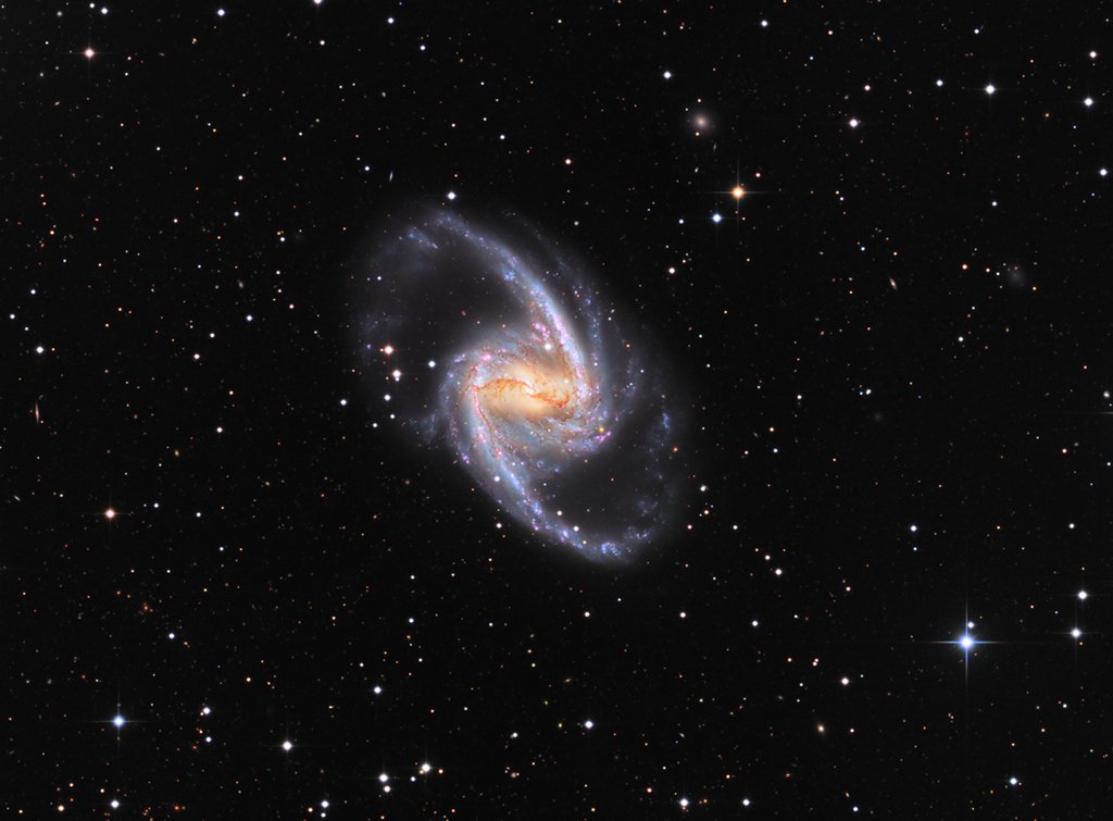 astrovilks's tweet photo. Galaktiku formai piemīt fascinējošs perfektums. Bilde no Astronomy Picture of the Day. https://t.co/4oiPV8BFpQ