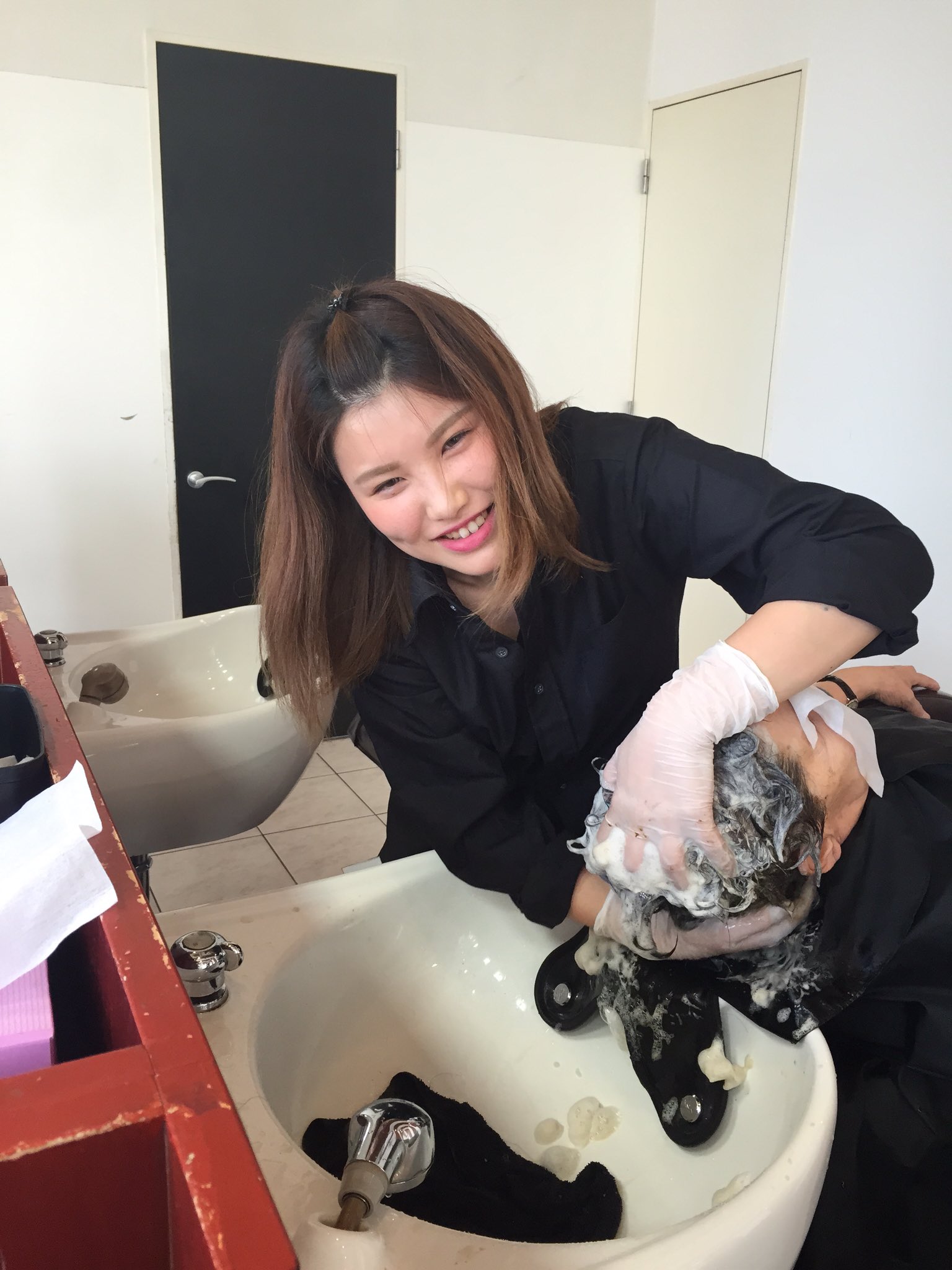 アクセスムーン 北関東の美容室 No Twitter 今週のトレーニングセンター 未来のスーパースターを目指し 初参加のアシスタントたちも 笑顔でトレーニング アクセスムーン 石岡店 東海店 美容師アシスタント