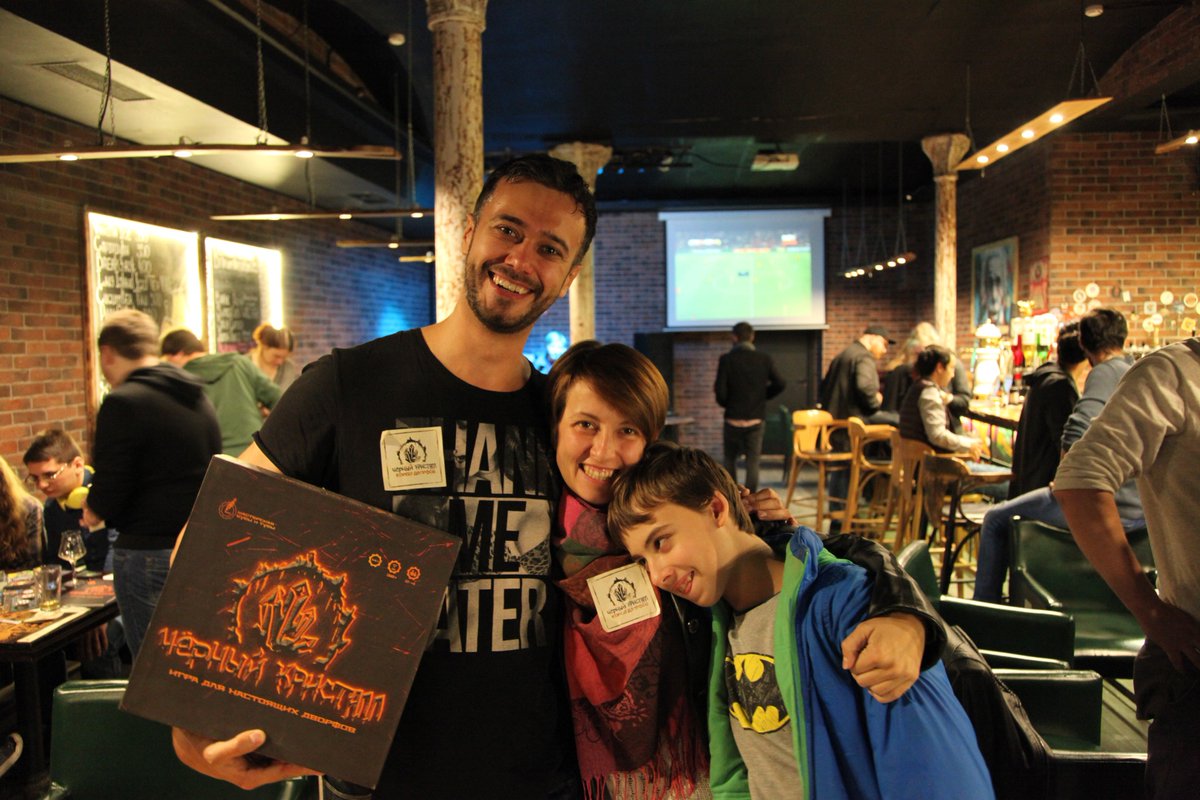 buba_tuba's tweet photo. Игротека: "Черный кристалл" в шикардосном Wrong Bar (Столешников пер., д 7)
#dworf #orc #game #gamers #игротека https://t.co/cRjsYICzXB