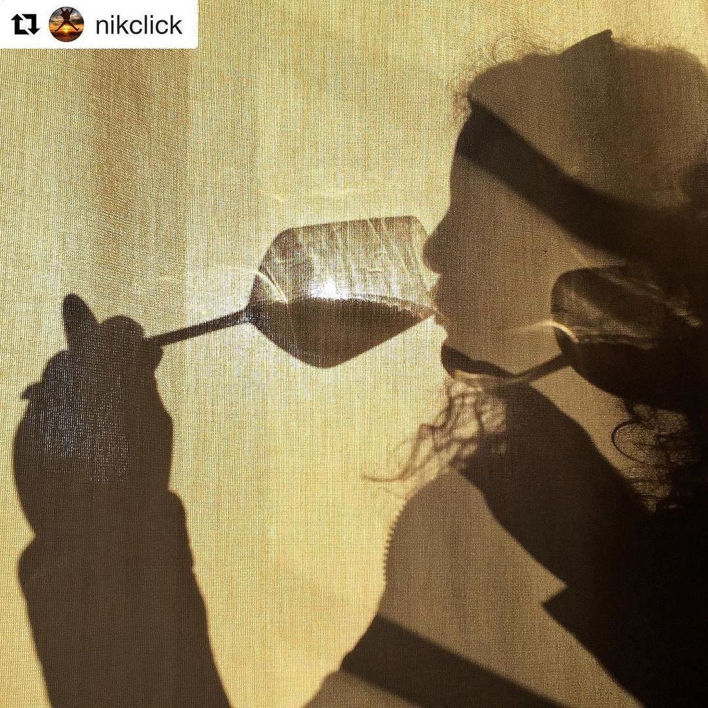 PalazzaccioTlnt's tweet photo. #palazzacciotalent2017 @nikclick
・・・
Tuscan wine shadows #owf2016 #raccontamiltuovino #orciadoc #orciawinefestival #sanquiricodorcia #igers… https://t.co/v9ZdCAnsZB