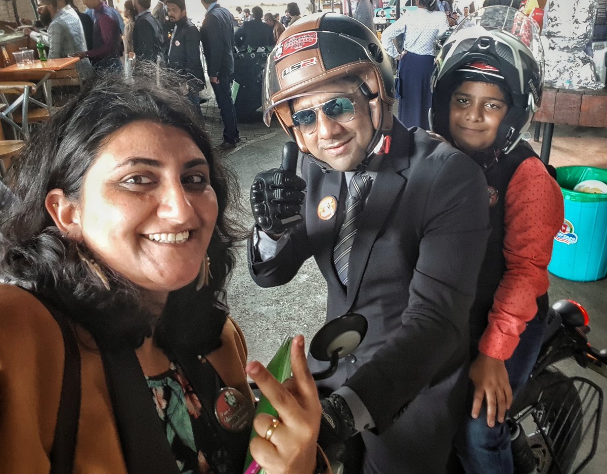 crabby226's tweet photo. "Let's have a selfie" he said and I gladly obliged. #Throwback #dgr2017 #dgrpune https://t.co/WjFJwnQu3r
