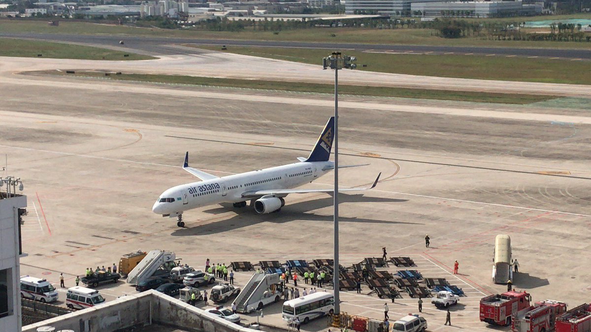 随着 #KC1392 自行滑入机位，今天的直播到这里告一段落。ACI字幕组感谢各位观众的支持，特别感谢<a href="/lotsano/">lotsa no</a> 和微博@萨瓦底卡蹦 的第一手资料 。请继续关注ACI字幕组。| #KC1392 in spot, safe and sound.