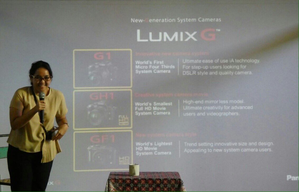 R030ti's tweet photo. #ClassWithLUMIX di @minikinoevents hari ini dibuka oleh Mbak Novi, yang menjelaskan tentang perkembangan teknologi yg dimiliki #LUMIXcamera https://t.co/oVnVcvnbfL